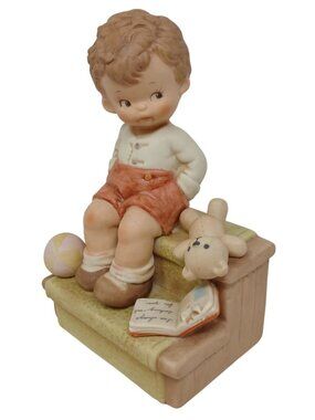 Memories Of Yesterday Waiting For Santa 1988 Lucie Atwell Enesco 114995 #WS-2